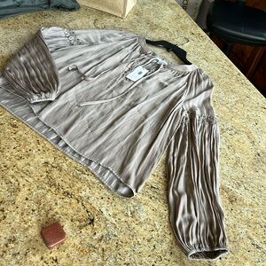 Current Air NWT ~ silky lightweight taupe metal studded Henley neck 100%poly